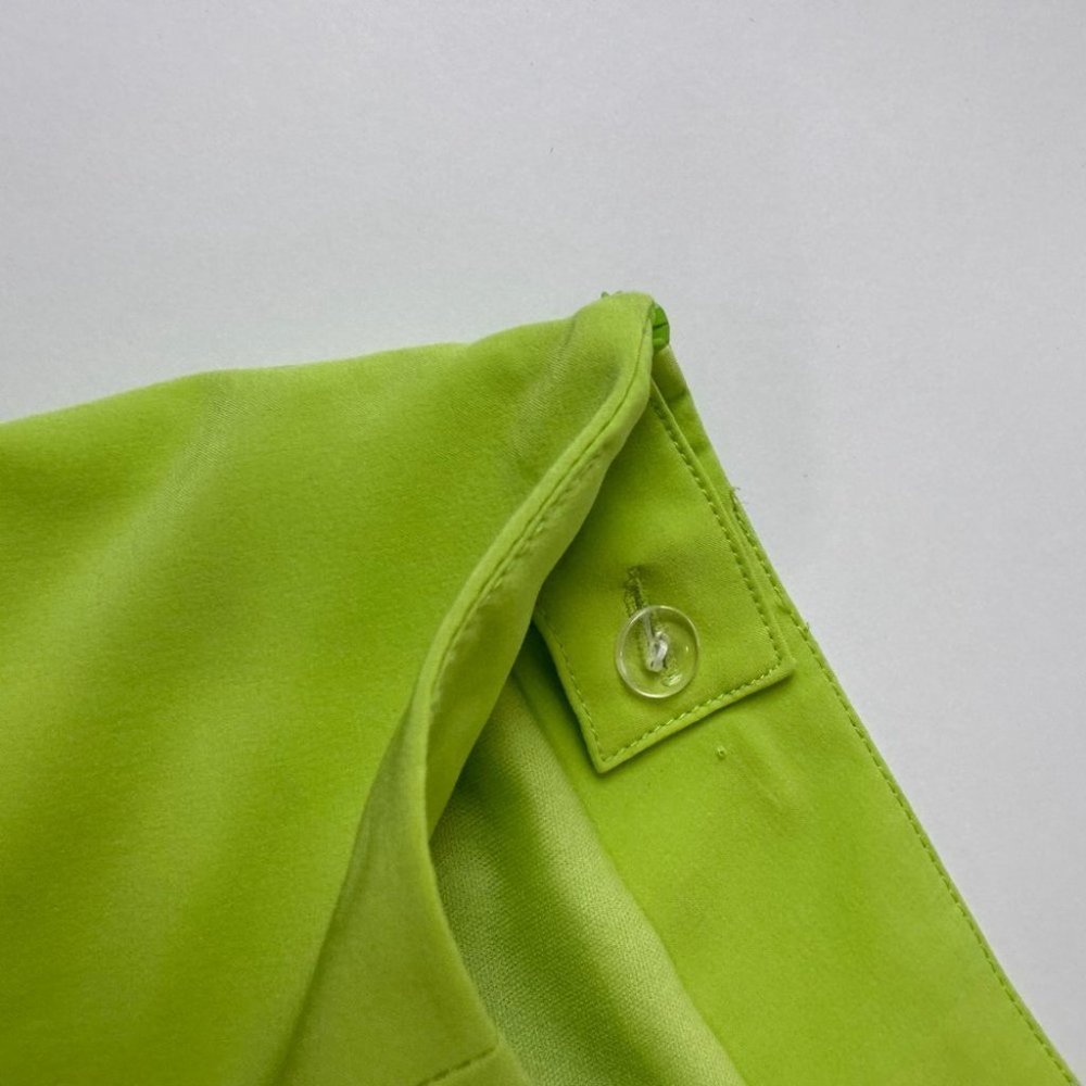 Sold VINTAGE Groovy 70's Style Neon Green Golf Mini Skirt / Shorts size Small - Picture 8 of 9